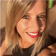 Profesora de primaria, ofrece clases de refuerzo